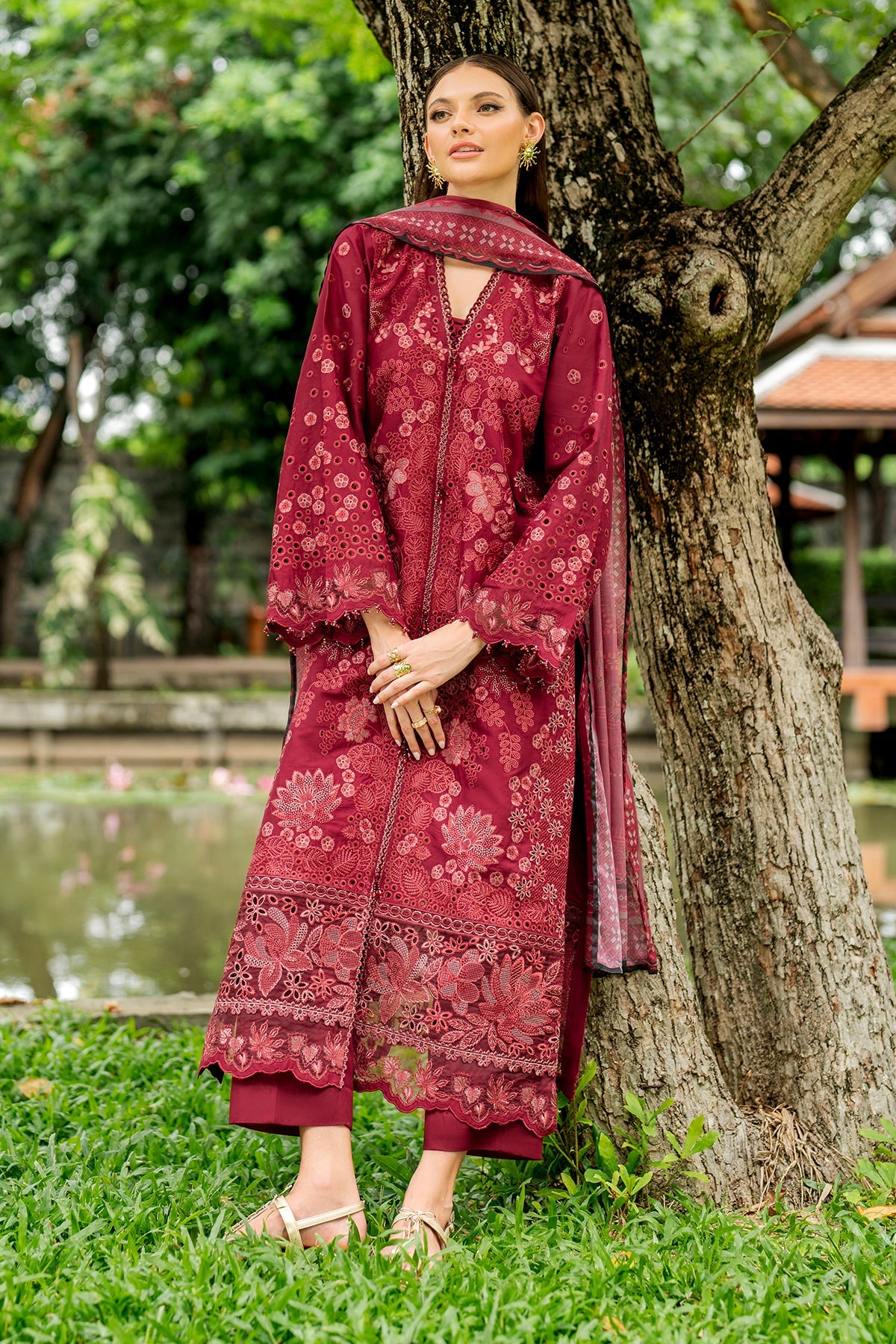 EMBROIDERED LAWN SF-4271