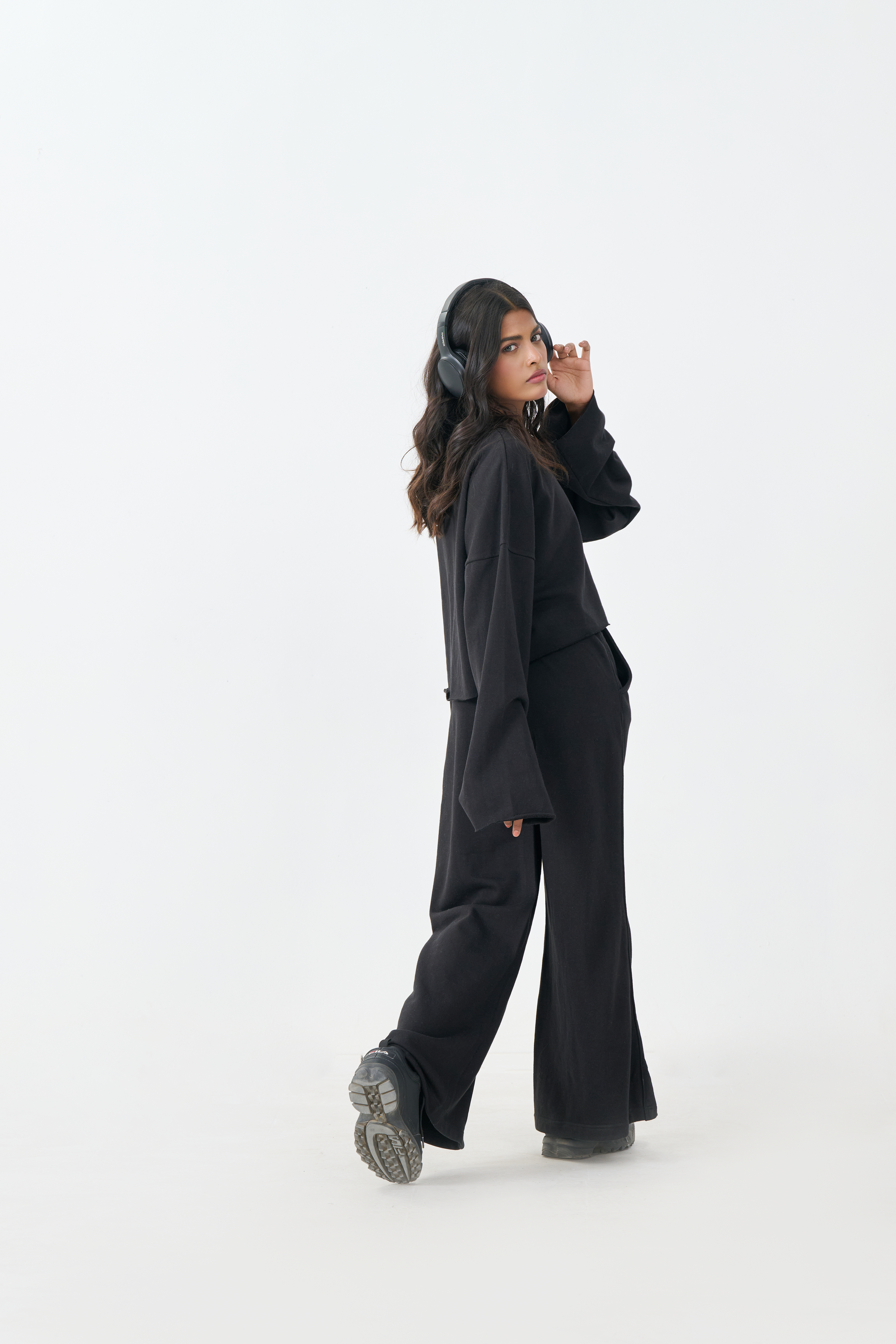 French Terry Crop Long Sleeve Top (Black)
