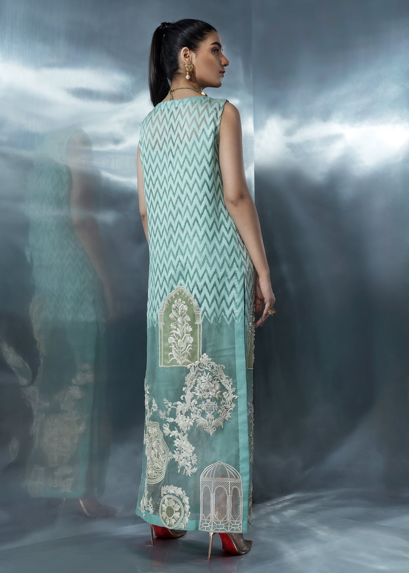https://cdn.shopify.com/s/files/1/1625/9005/products/11_3b661787-ca71-4925-8a26-f3a633e79a00.jpg?v=1584192521