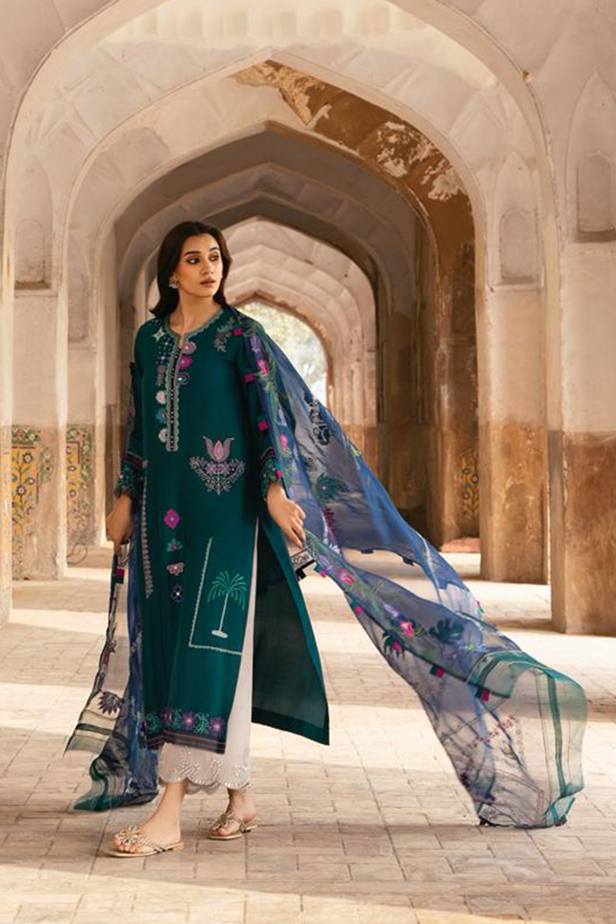 GUL NIHAAL