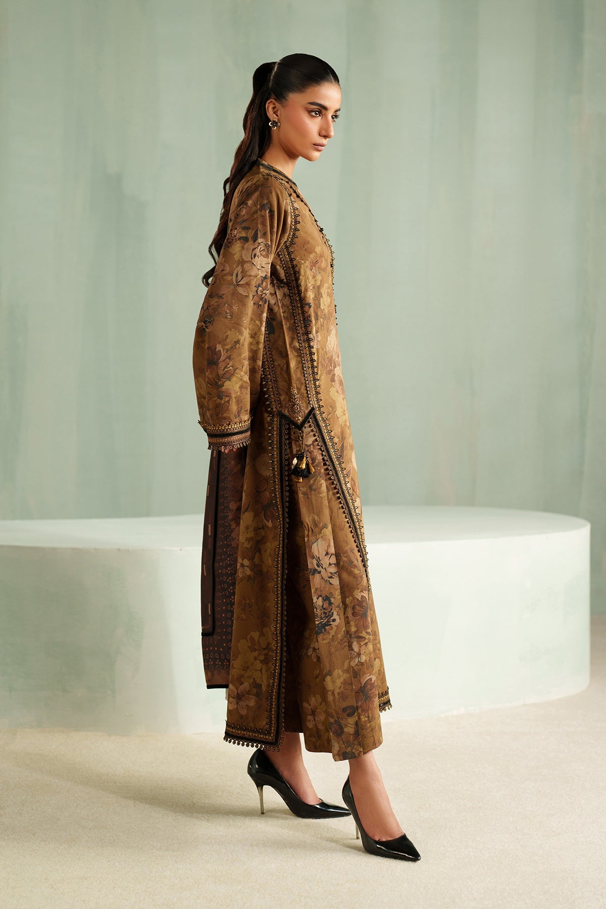 EMBROIDERED KHADDAR SF-4324