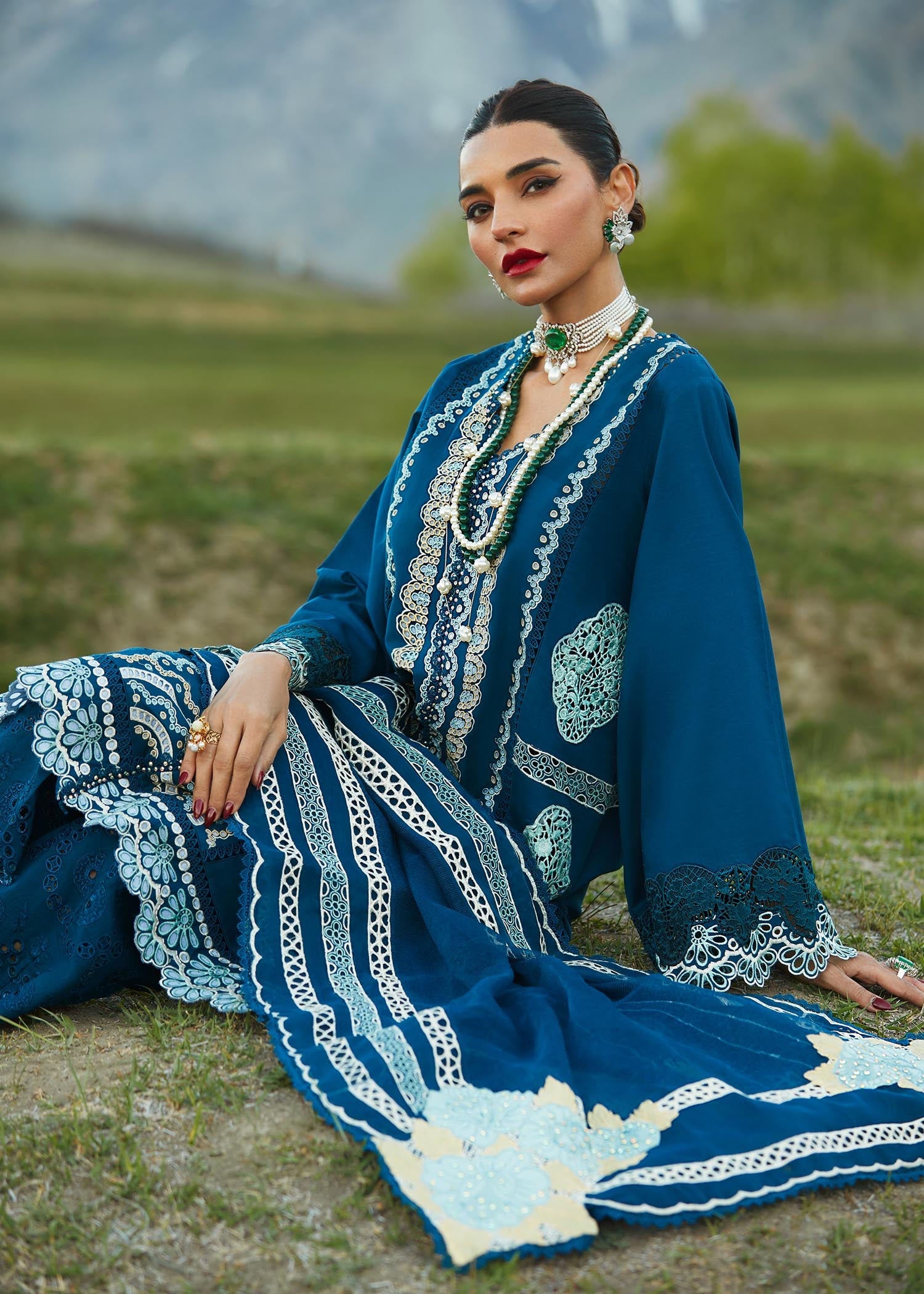 https://cdn.shopify.com/s/files/1/0634/9714/2487/files/121.jpg?v=1687031029