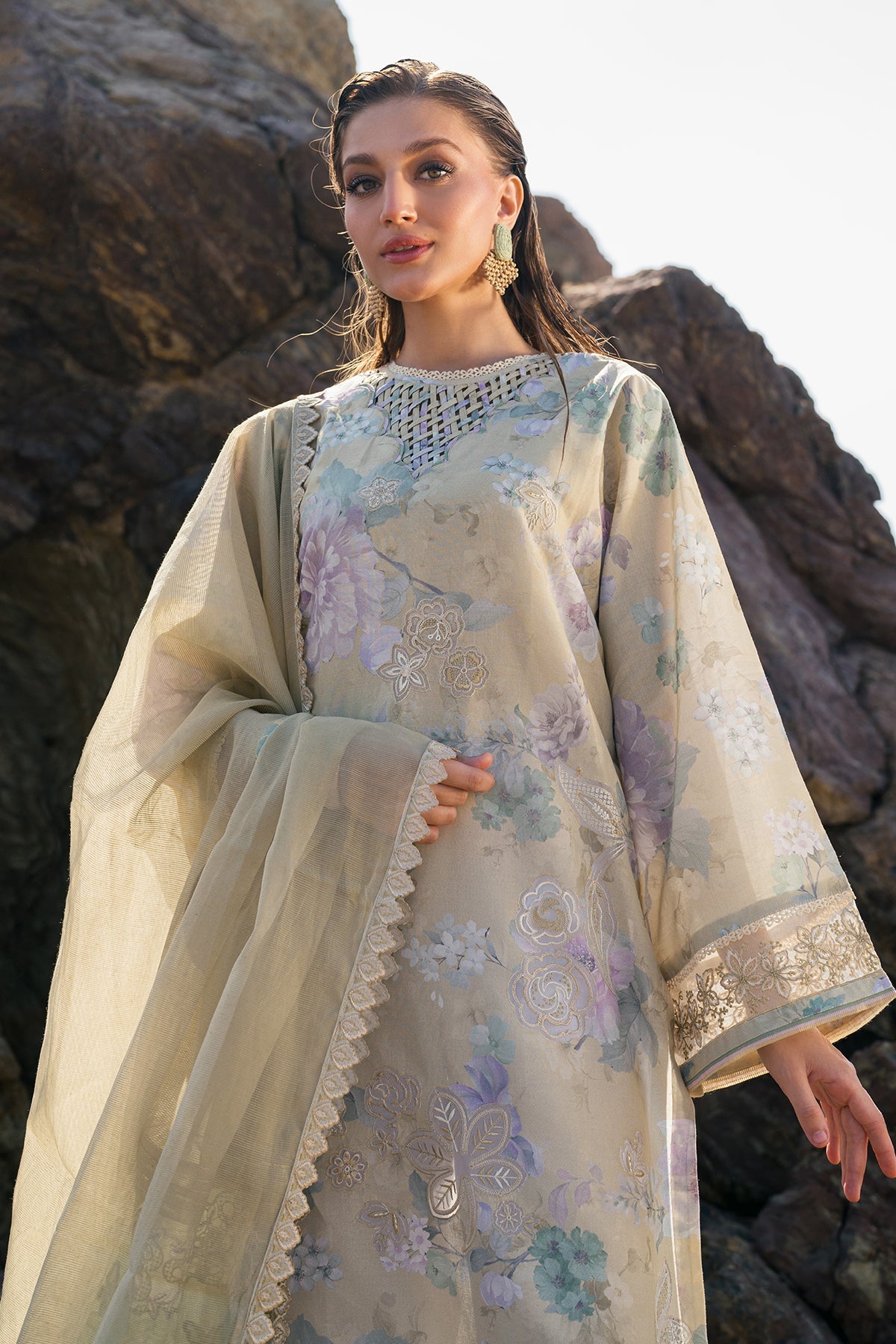 EMBROIDERED PRINTED LAWN SF-4112