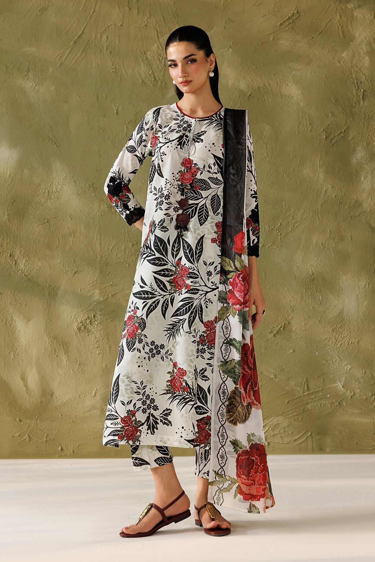 EMBROIDERED LAWN SF-4505