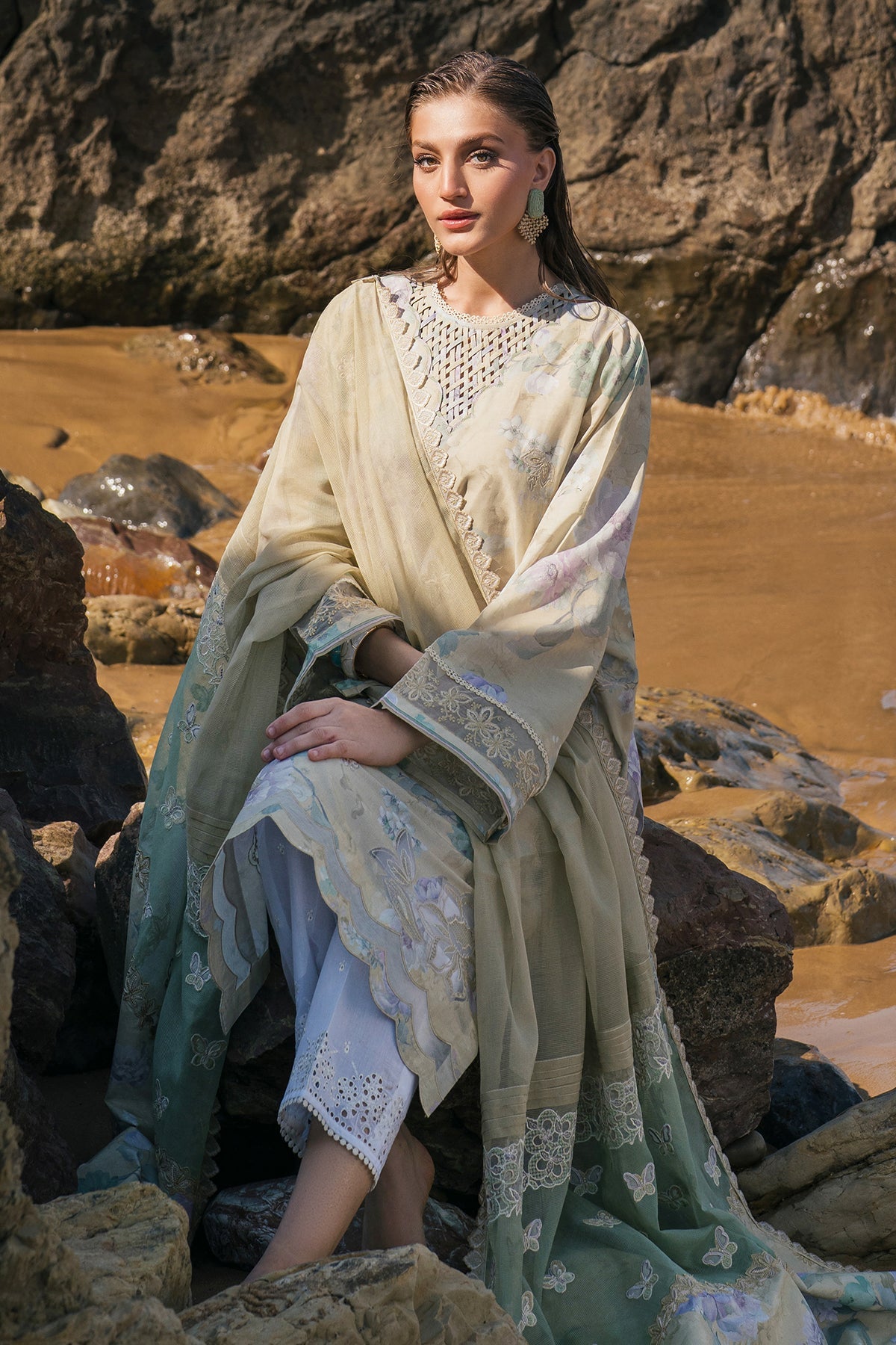 EMBROIDERED PRINTED LAWN SF-4112