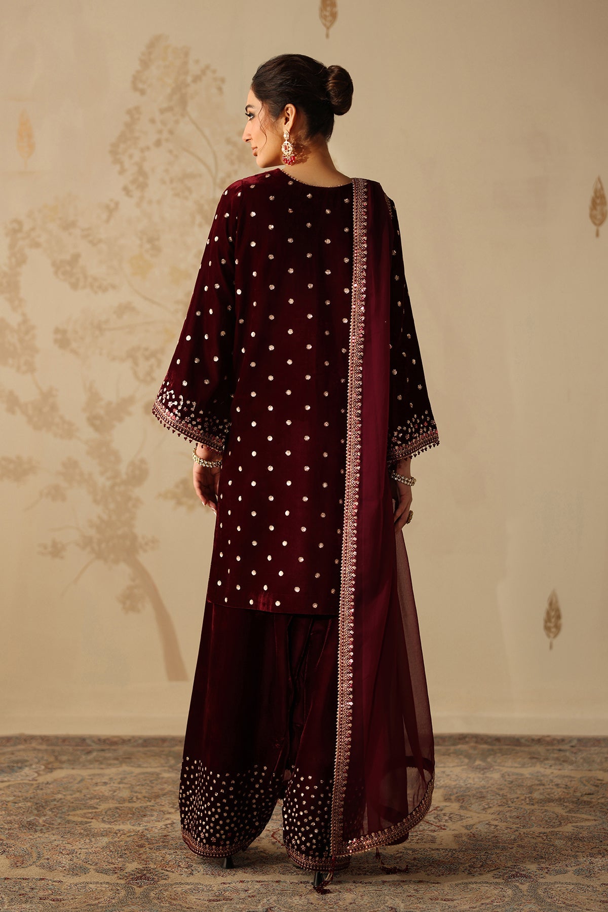 EMBROIDERED VELVET SF-4315