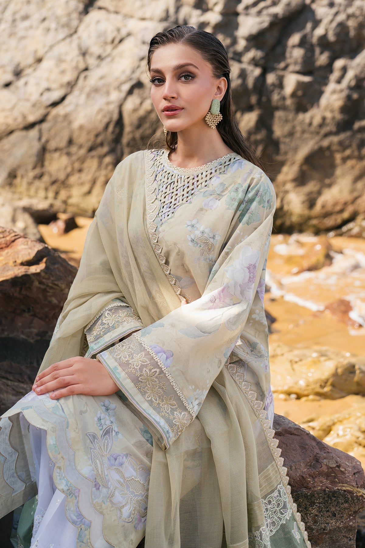EMBROIDERED PRINTED LAWN SF-4112