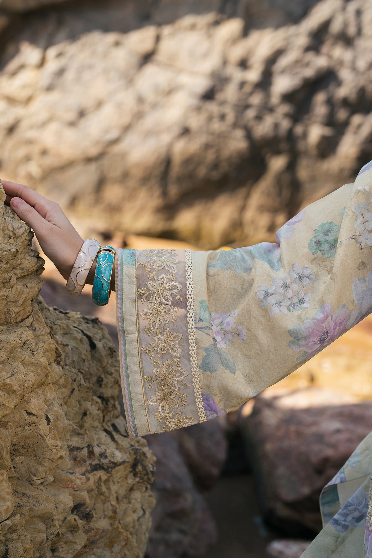 EMBROIDERED PRINTED LAWN SF-4112