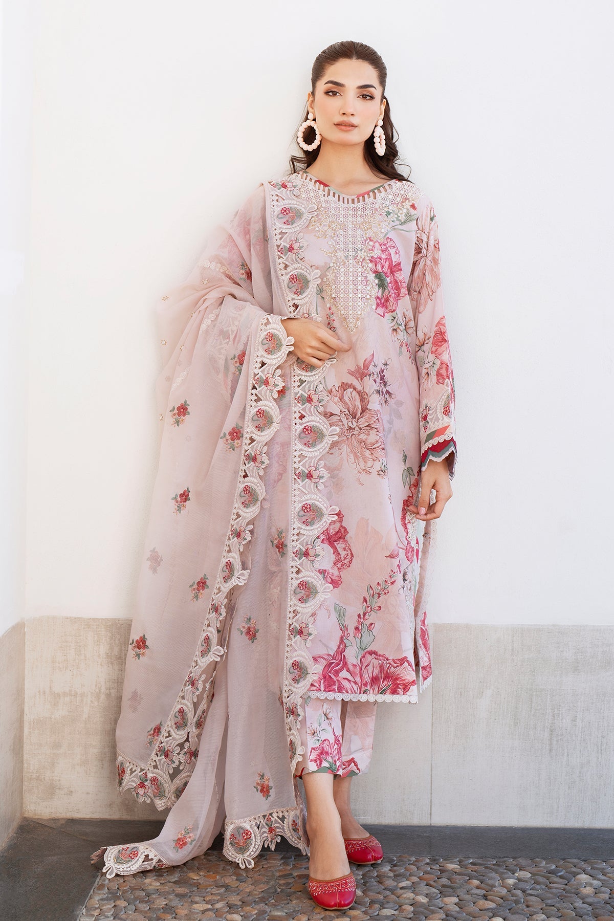 EMBROIDERED PRINTED LAWN UF-4081
