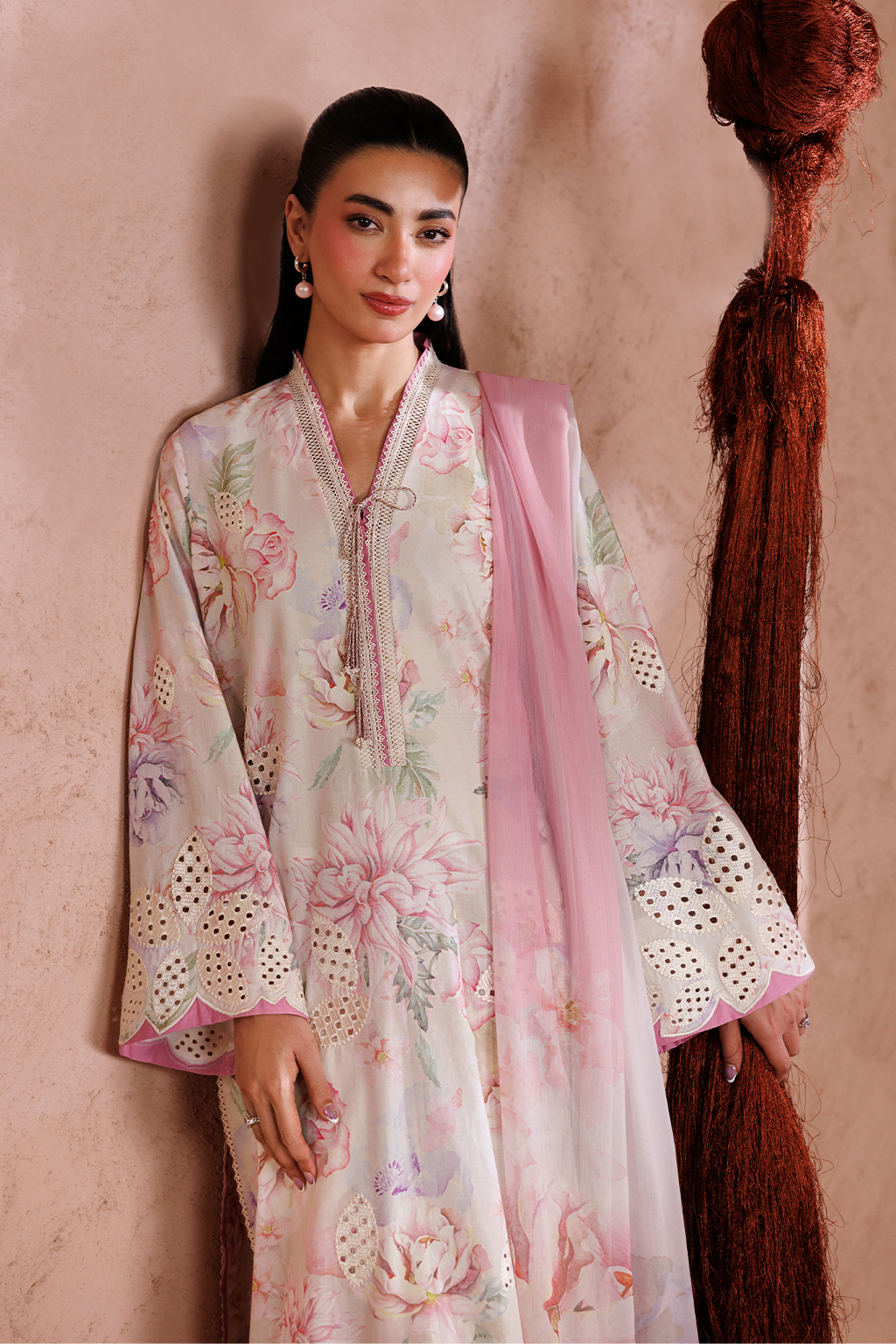 UE-712 Embroidered Lawn