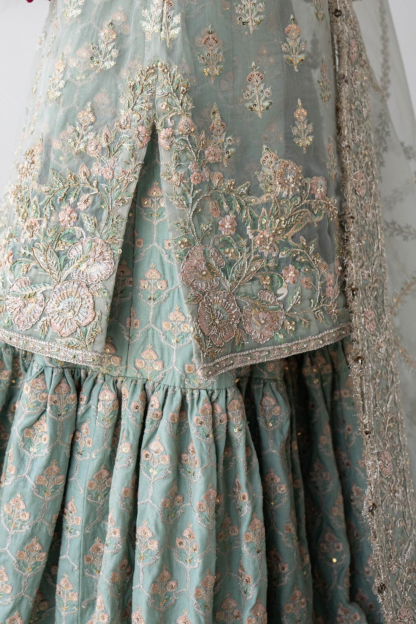 https://cdn.shopify.com/s/files/1/0340/8376/6405/products/12_11e8b562-b4c9-4643-b405-31bfdfd0dba6.jpg?v=1668081659