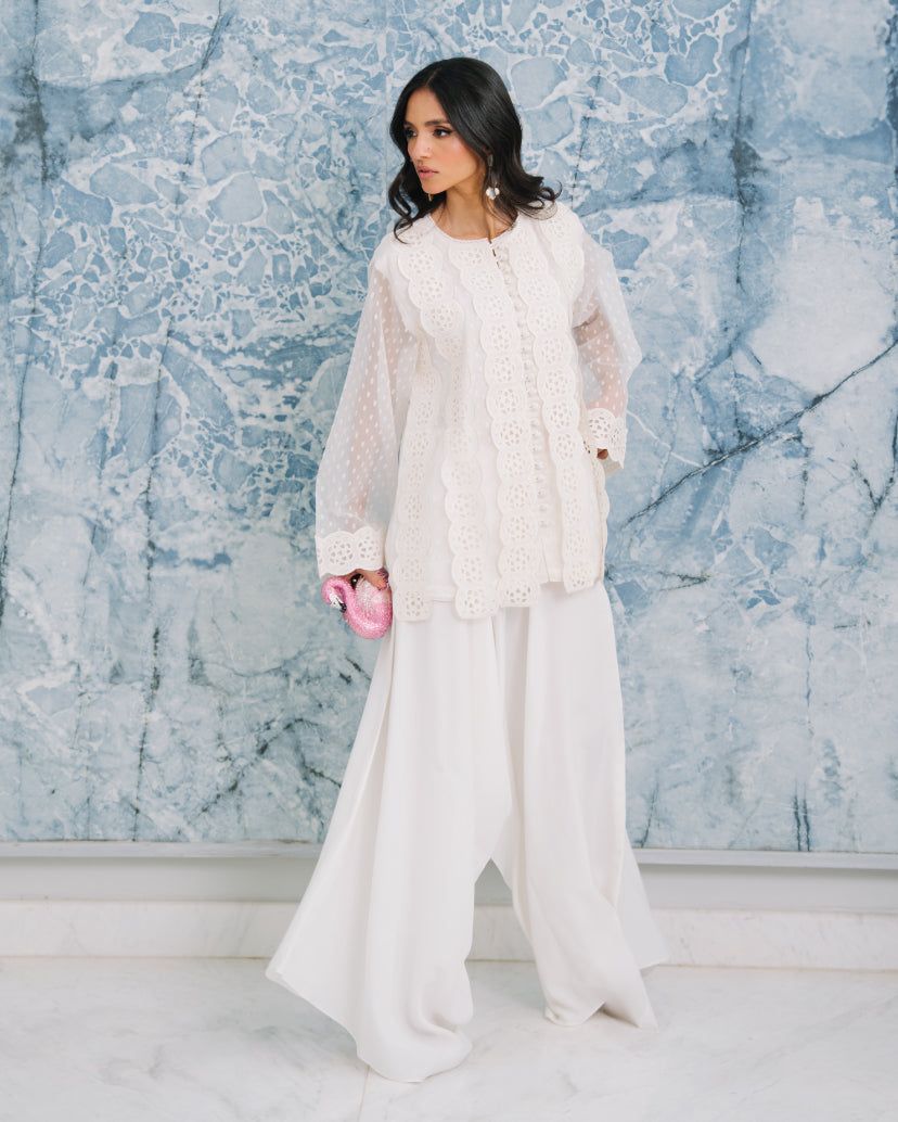 https://cdn.shopify.com/s/files/1/0643/9449/4197/files/12_5dc1c2d4-ef67-47b6-bf65-4310a81ad183.jpg?v=1739787932