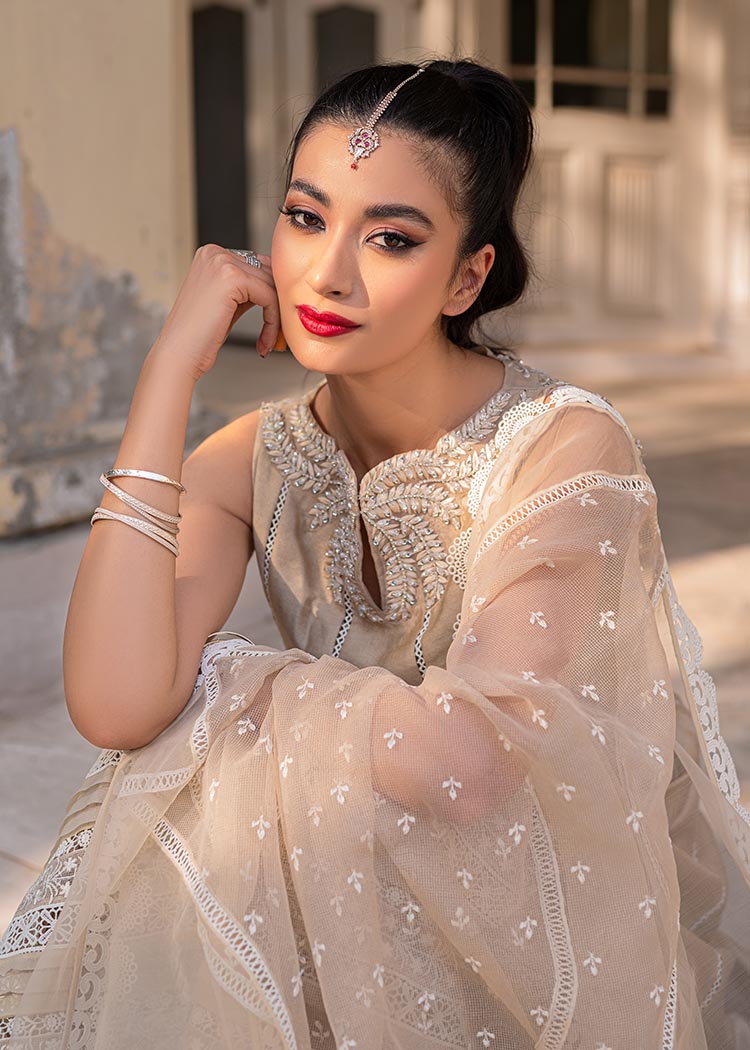 Saira Shakira