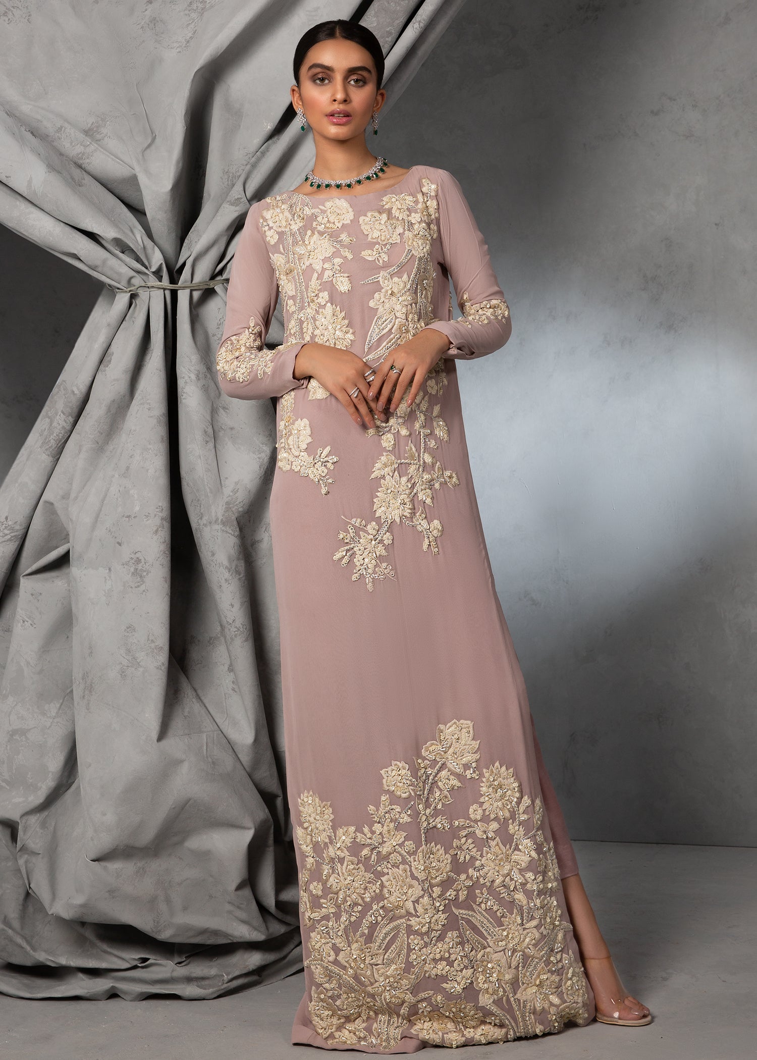 https://cdn.shopify.com/s/files/1/1625/9005/products/12_ca9014c8-0065-476d-afb1-f250d7d92d81.jpg?v=1592549698