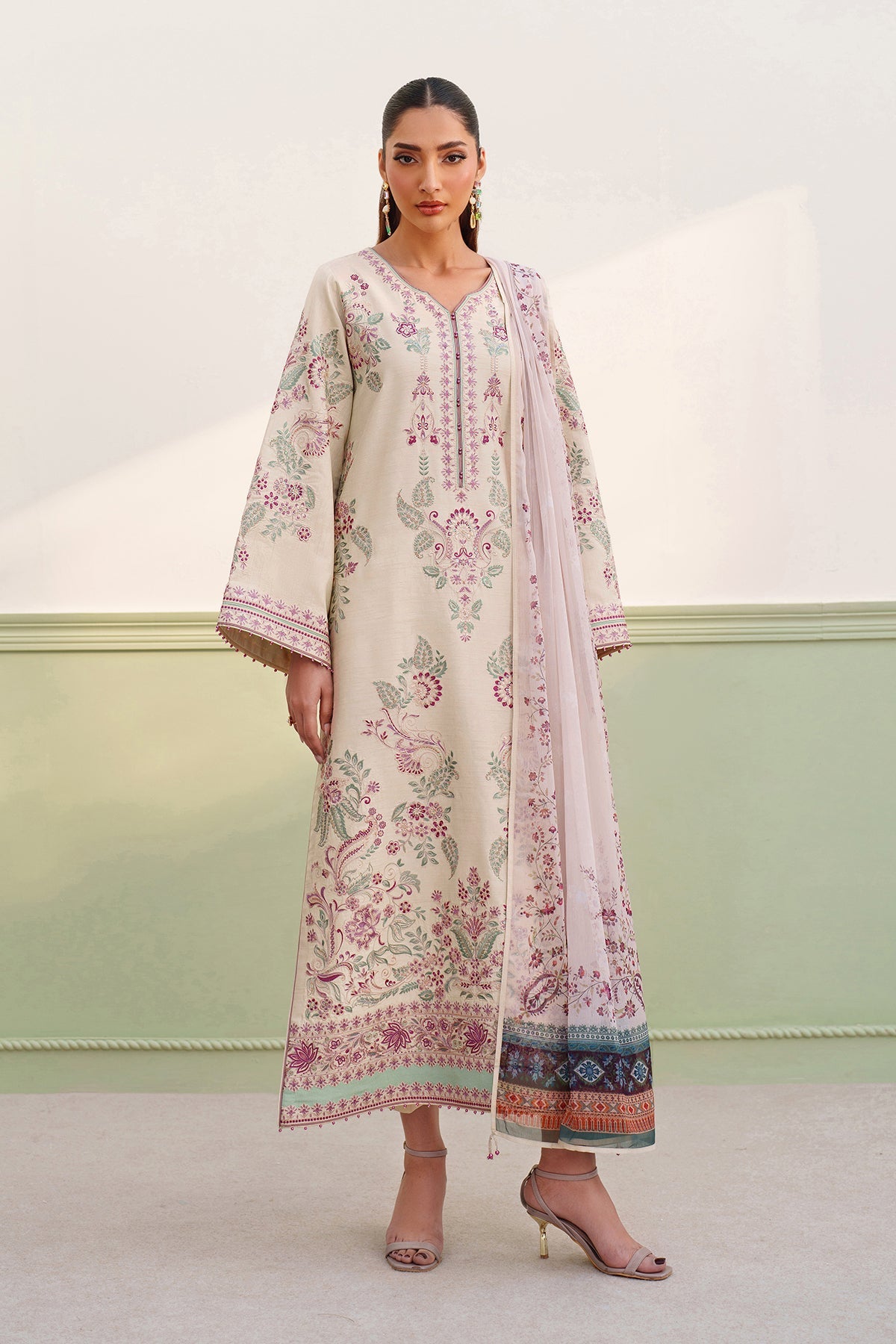 EMBROIDERED RAW SILK SF-4385