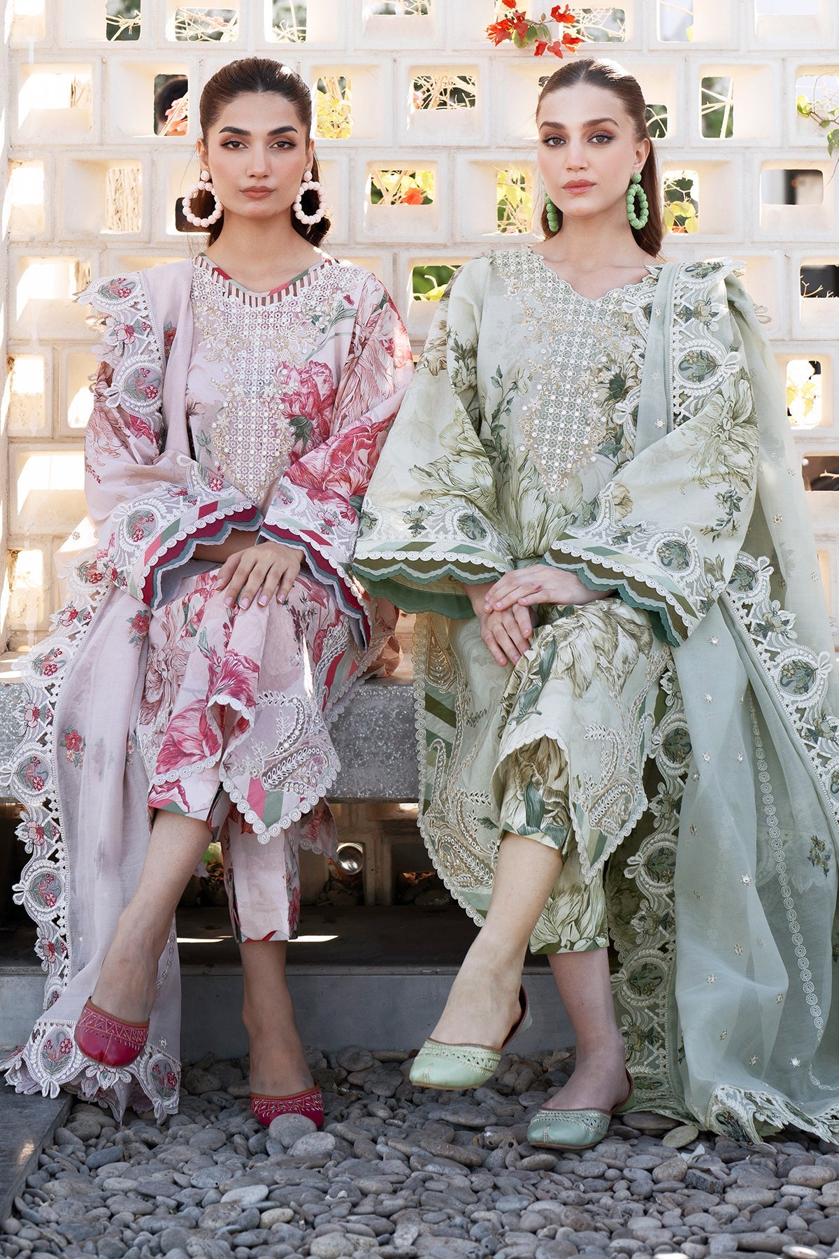 EMBROIDERED PRINTED LAWN UF-4082