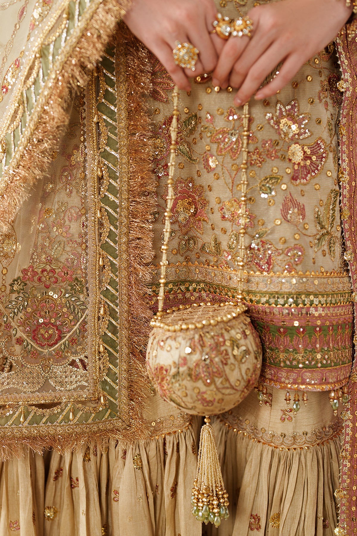 EMBROIDERED NET CH14-02 STITCHED