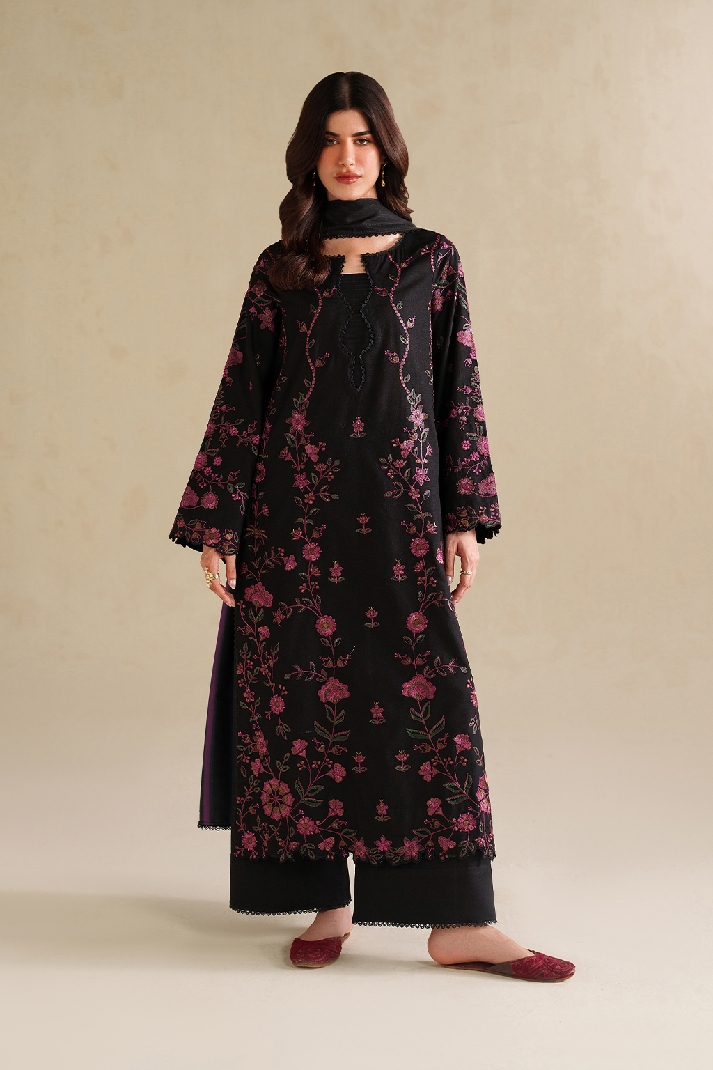 UE-585 Embroidered Khaddar