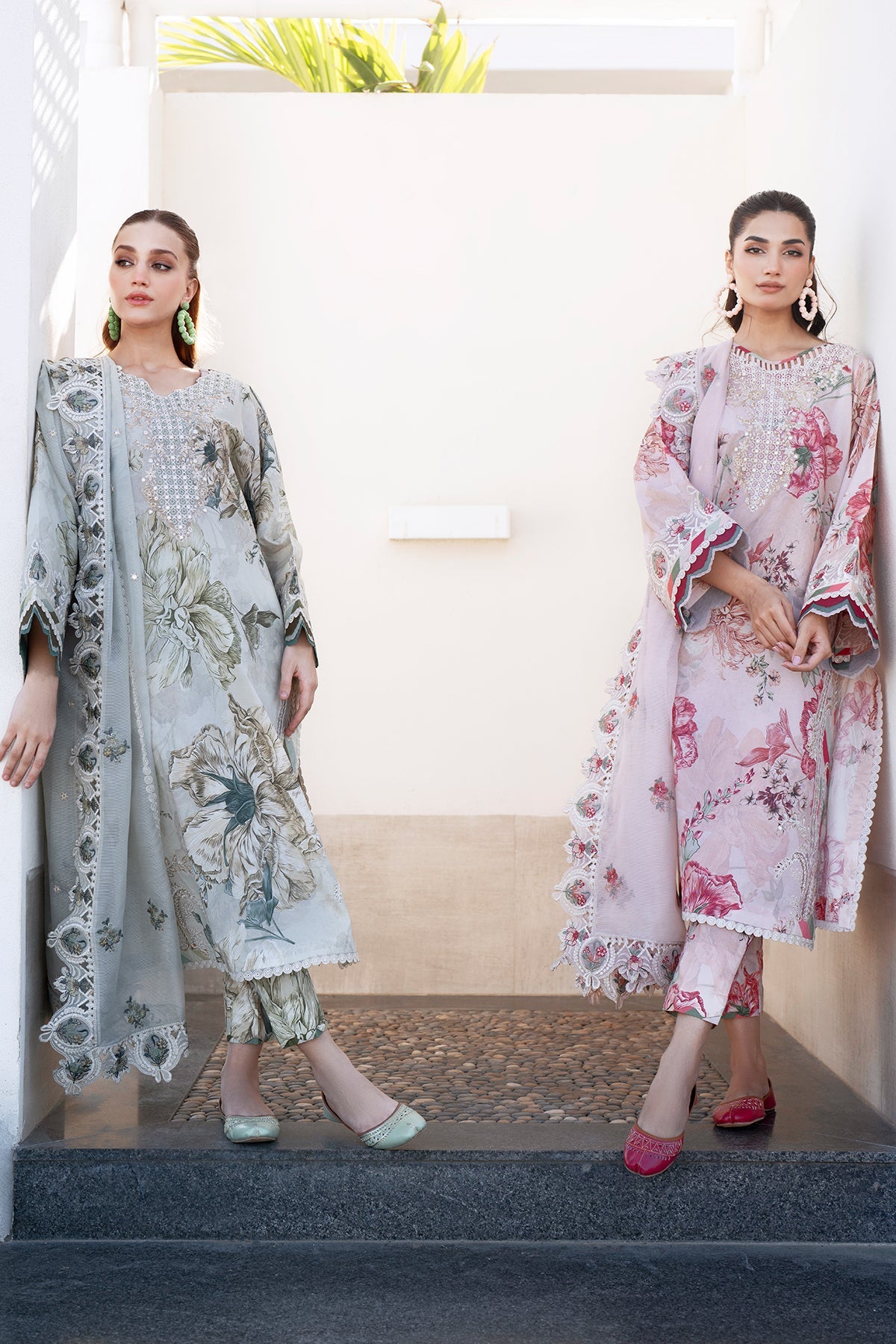 EMBROIDERED PRINTED LAWN SF-4081