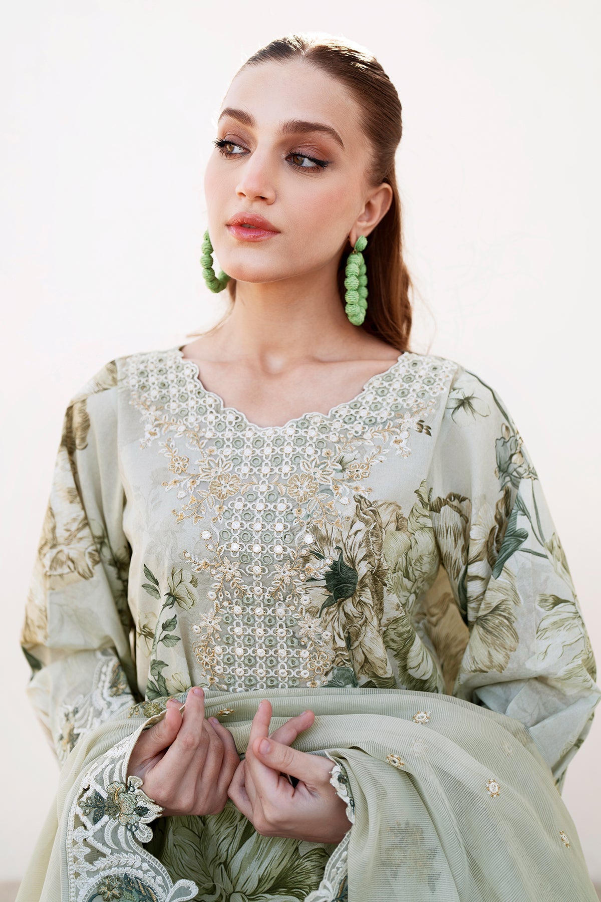 EMBROIDERED PRINTED LAWN UF-4082