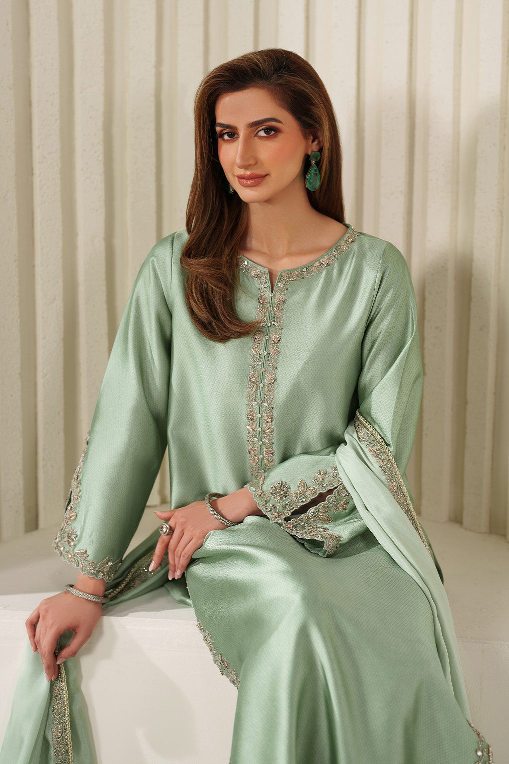 UE-615 Textured Silk