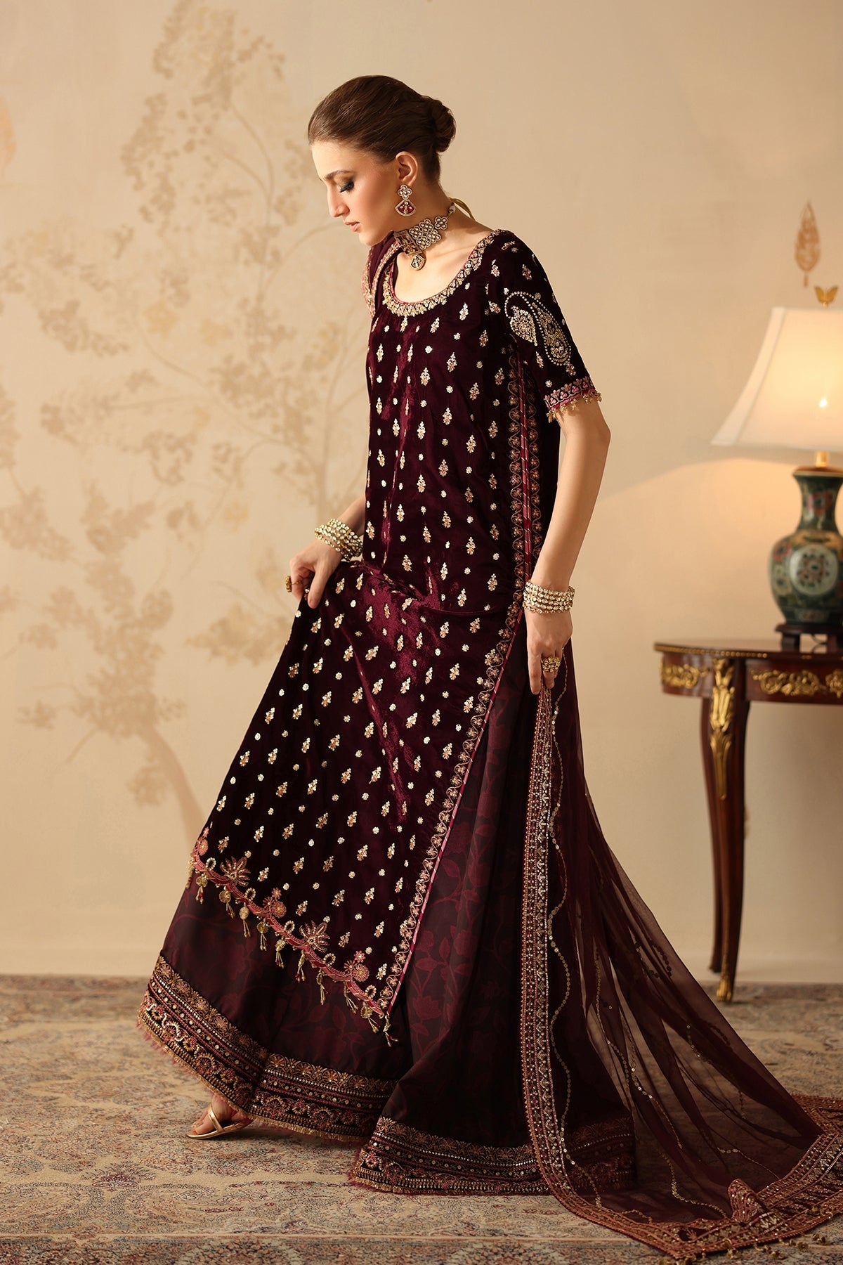 EMBROIDERED VELVET UF-4313
