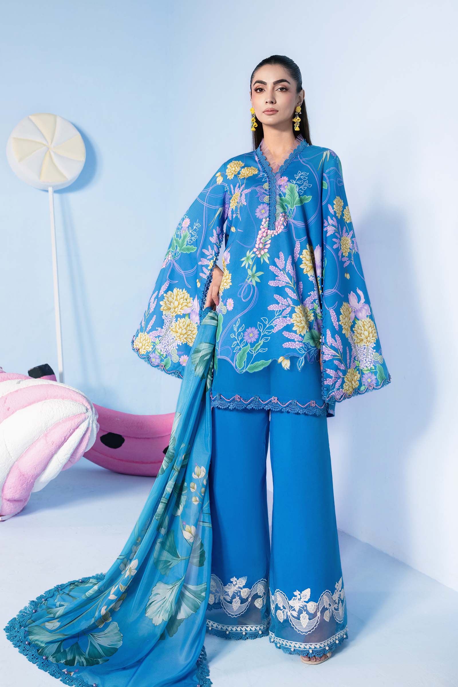3 Pc Unstitched Embroidered Lawn Suit