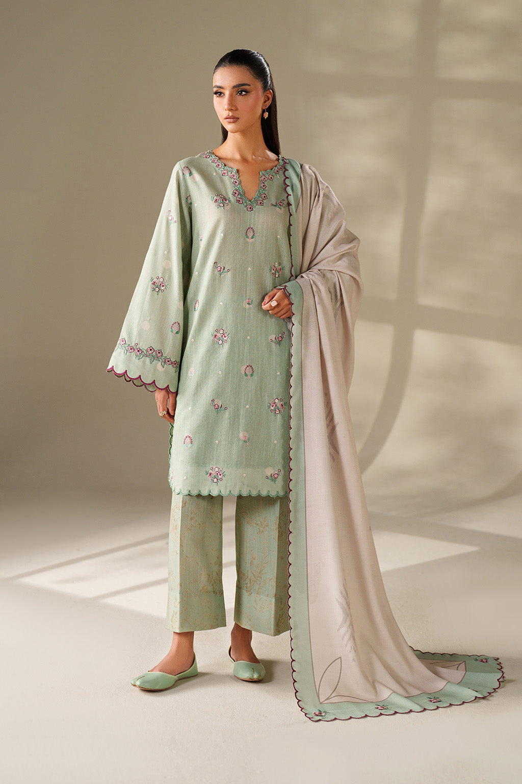 UE-563 Printed Khaddar