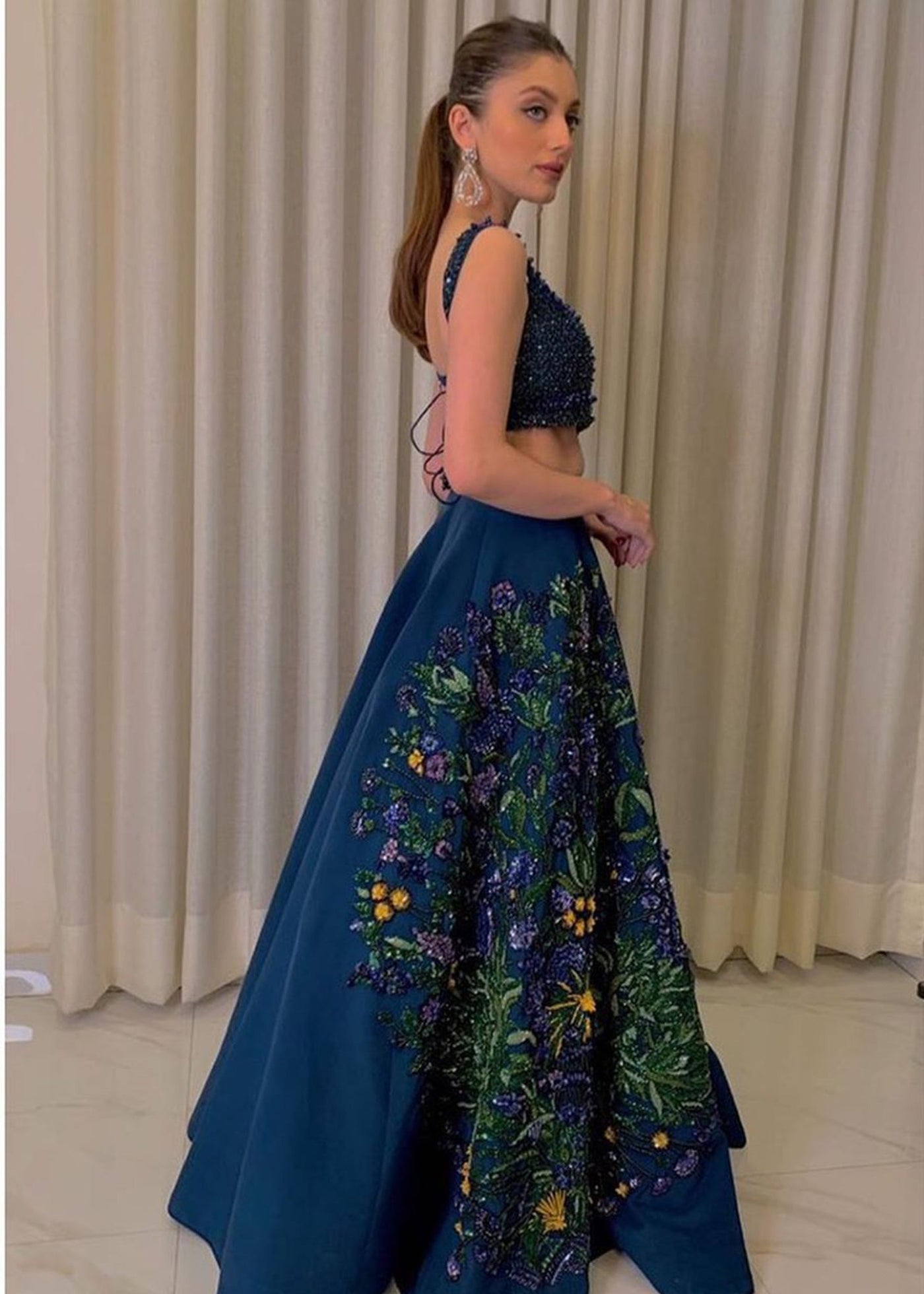 https://cdn.shopify.com/s/files/1/0016/9476/1035/products/13_5b8a15b1-93d3-4ff1-a27f-5436042fbca7.jpg?v=1582614243