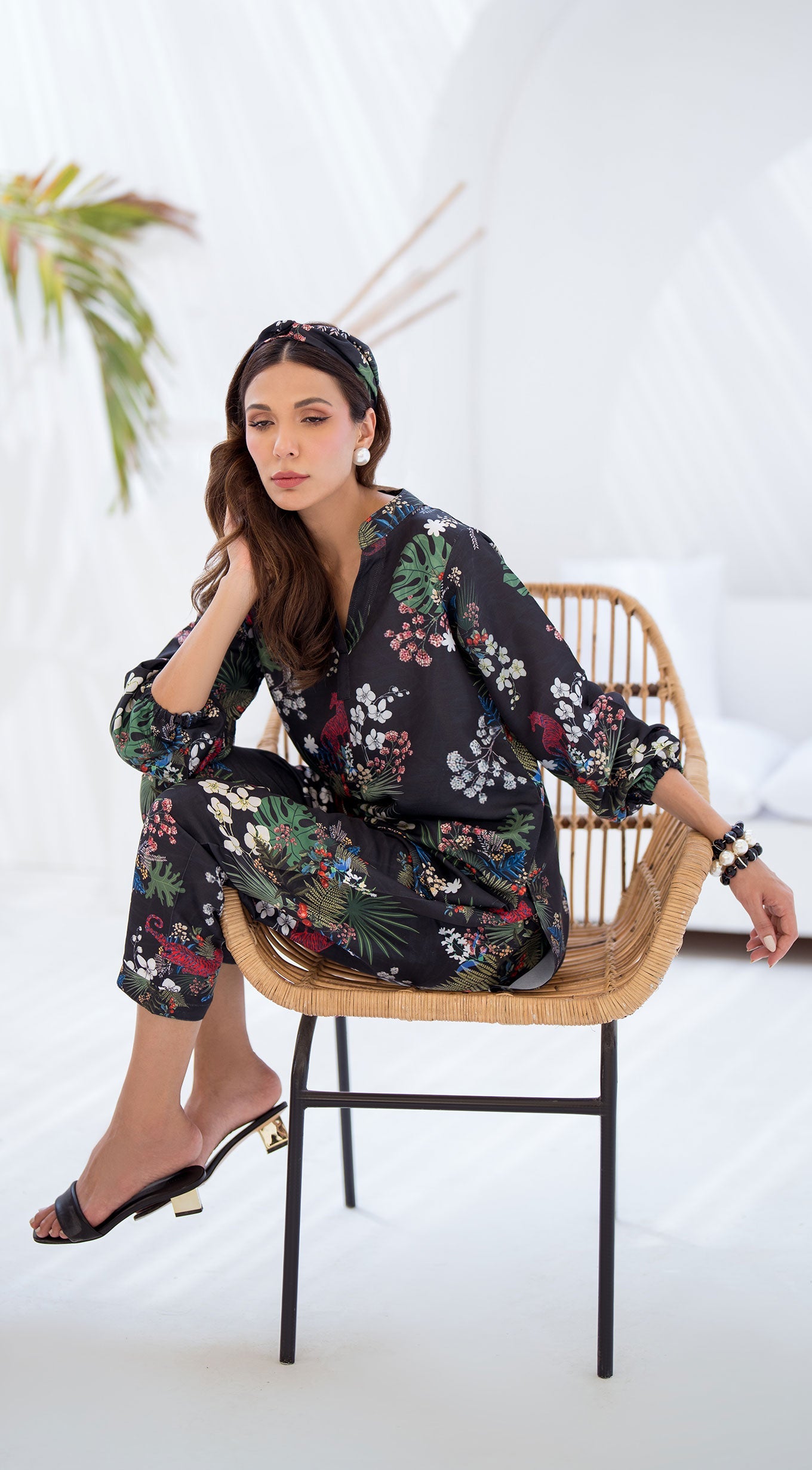 https://cdn.shopify.com/s/files/1/0654/4313/5706/files/13_48f92e77-ab95-4b41-90a9-d4016d7eb0e1.jpg?v=1716540390
