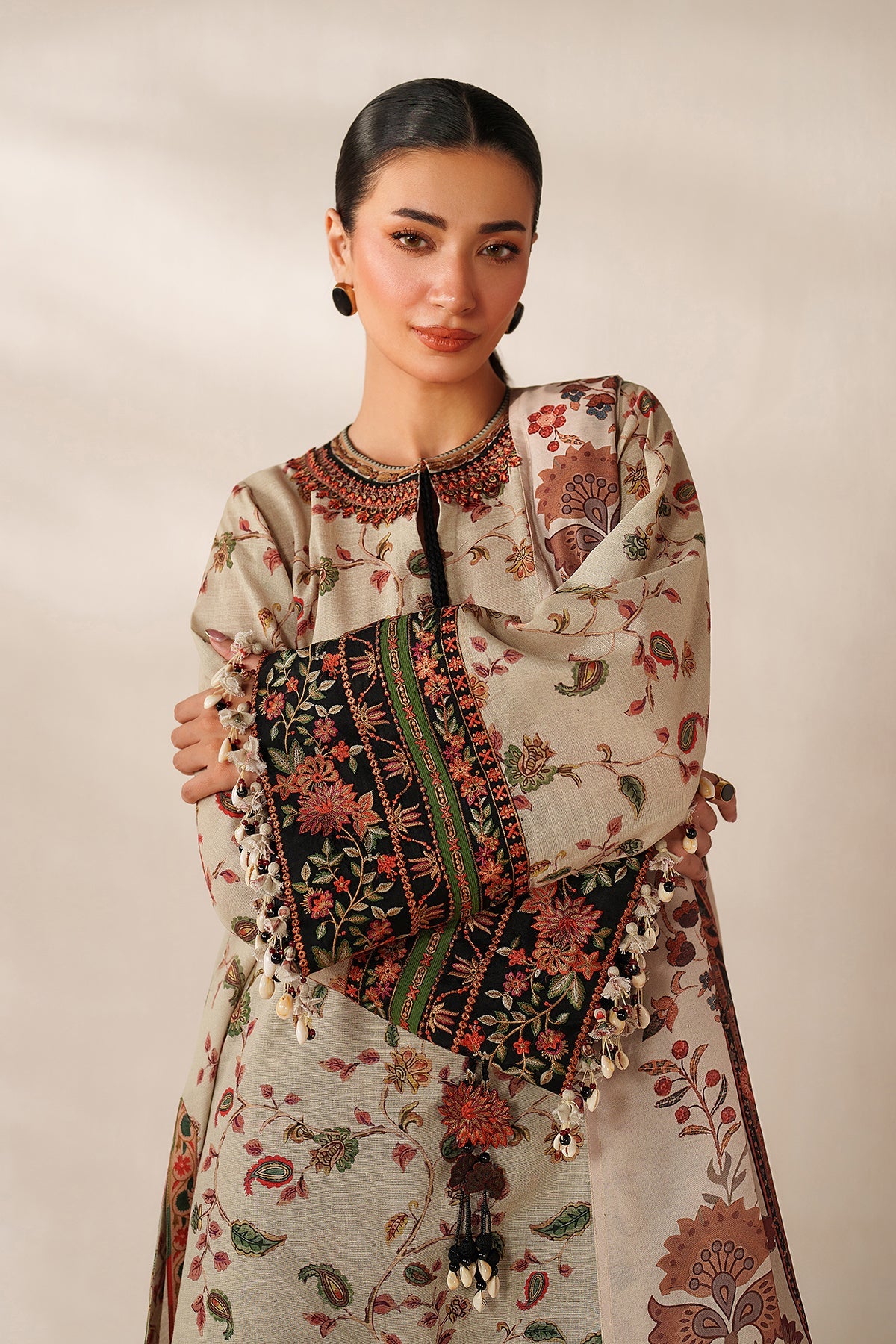EMBROIDERED VISCOSE UF-4356