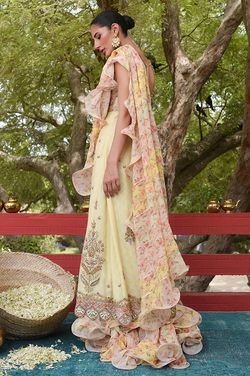 https://cdn.shopify.com/s/files/1/0588/3661/5221/products/14ASADRIWALAPOoRTRAITS-9_36b3e59c-ef16-46a0-aec2-f78066b66dfa.jpg?v=1693376785