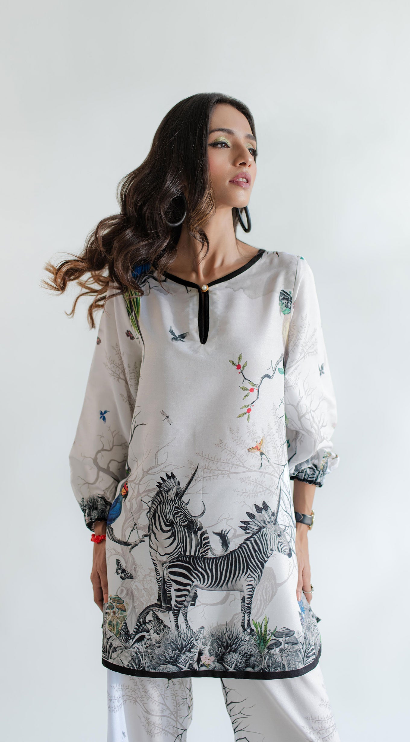 https://cdn.shopify.com/s/files/1/0654/4313/5706/files/14_0e729fbf-37ca-4955-ae7e-f74b3e1e8ae2.jpg?v=1726041492