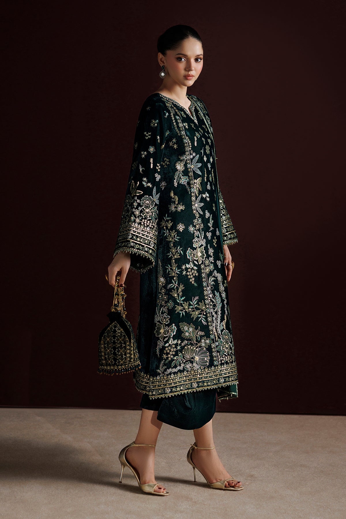 EMBROIDERED VELVET SF-4554