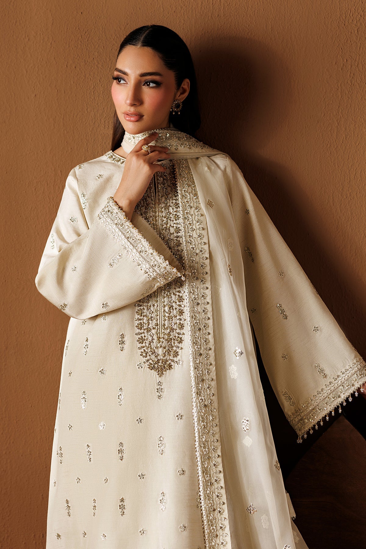 Embroidered Raw Silk Sf-4434