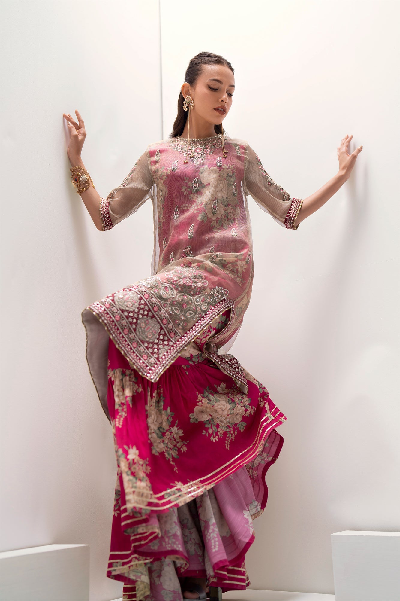 EMBROIDERED SUIT (E0841/104/006)