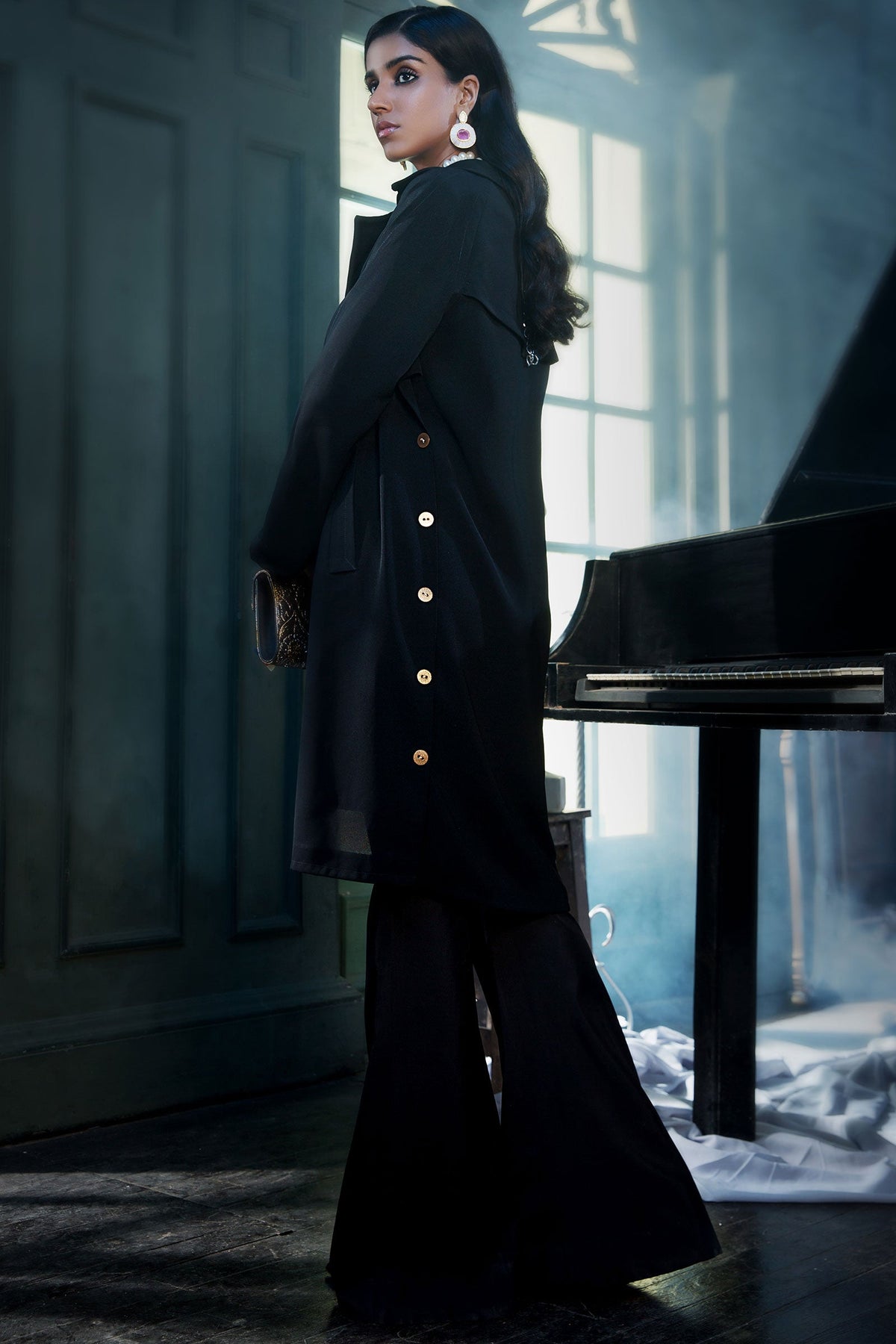 MANTEAU NOIR (EP-180673)