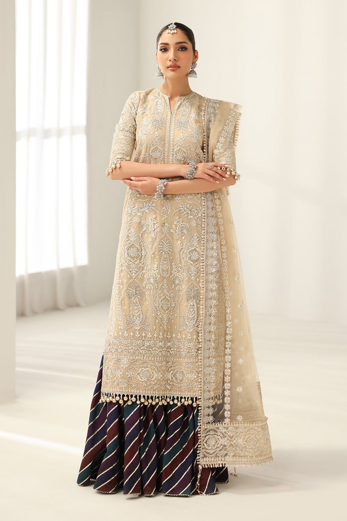 EMBROIDERED NET SF-4183