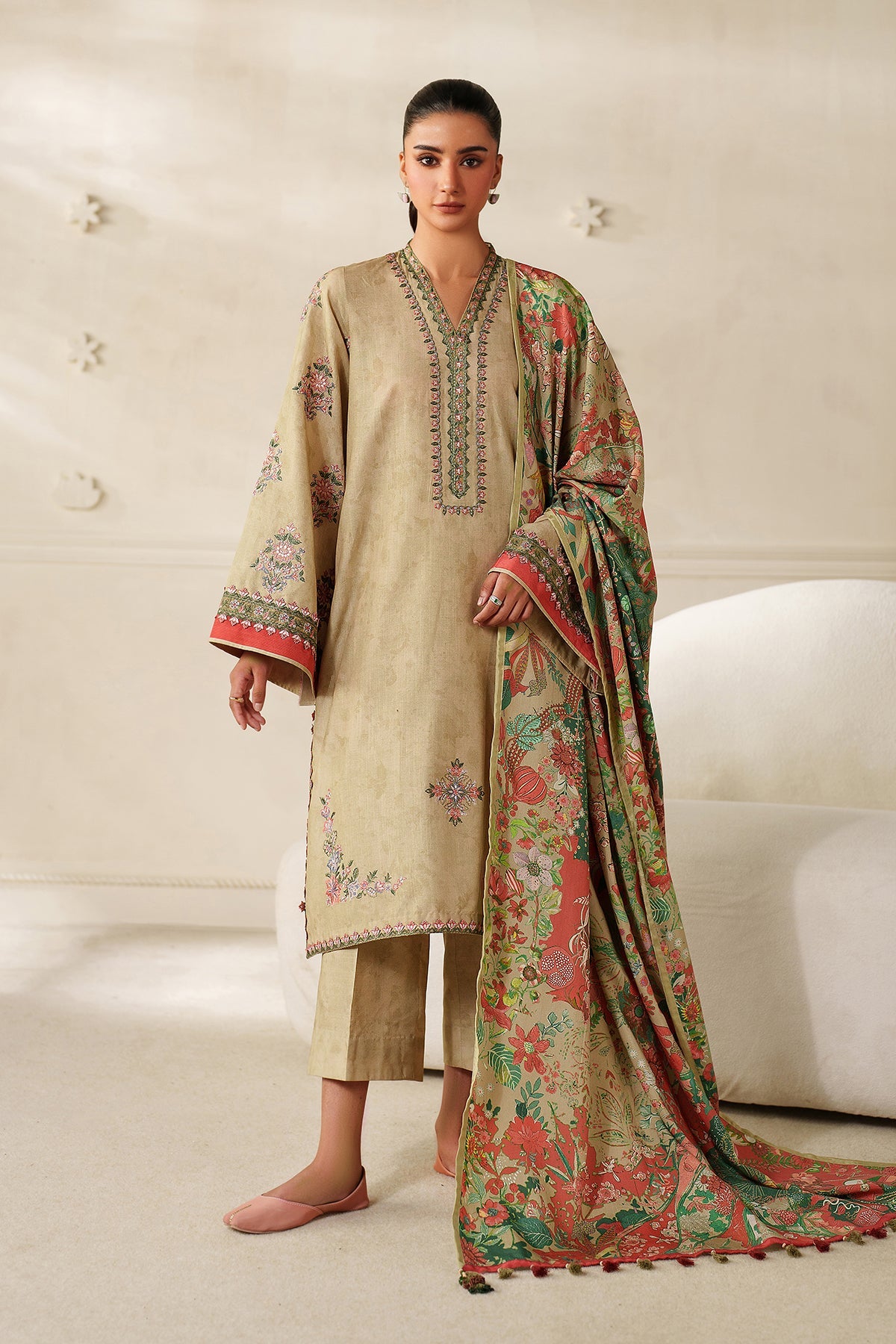 EMBROIDERED KHADDAR SF-4342