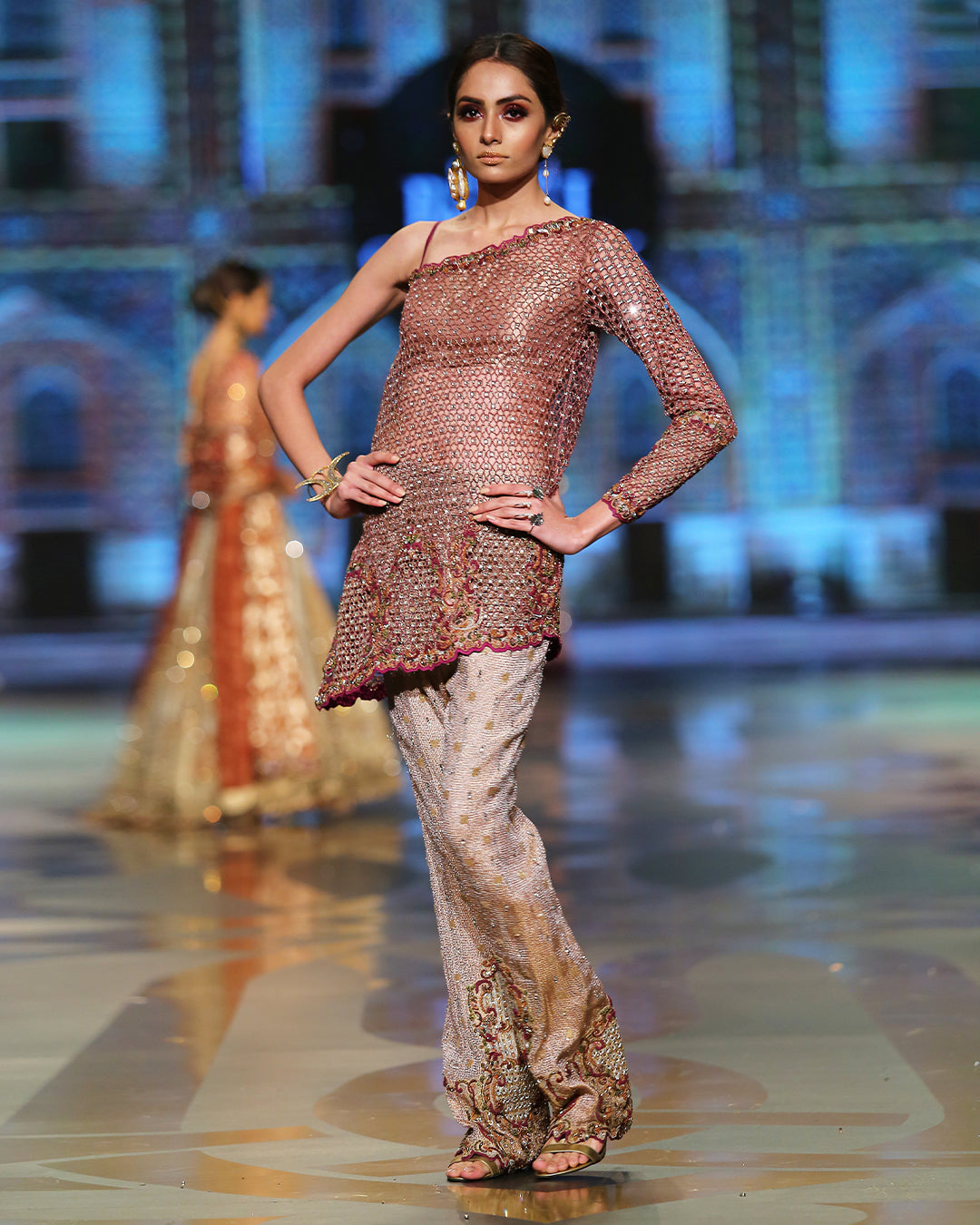 faiza saqlain