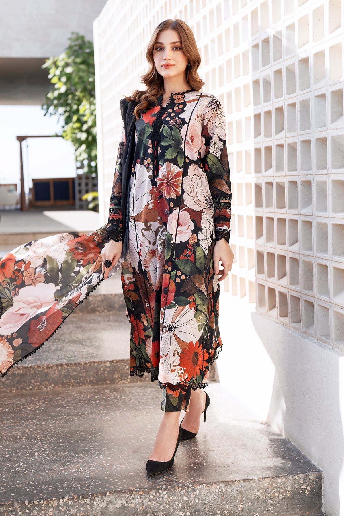 EMBROIDERED PRINTED LAWN UF-4065