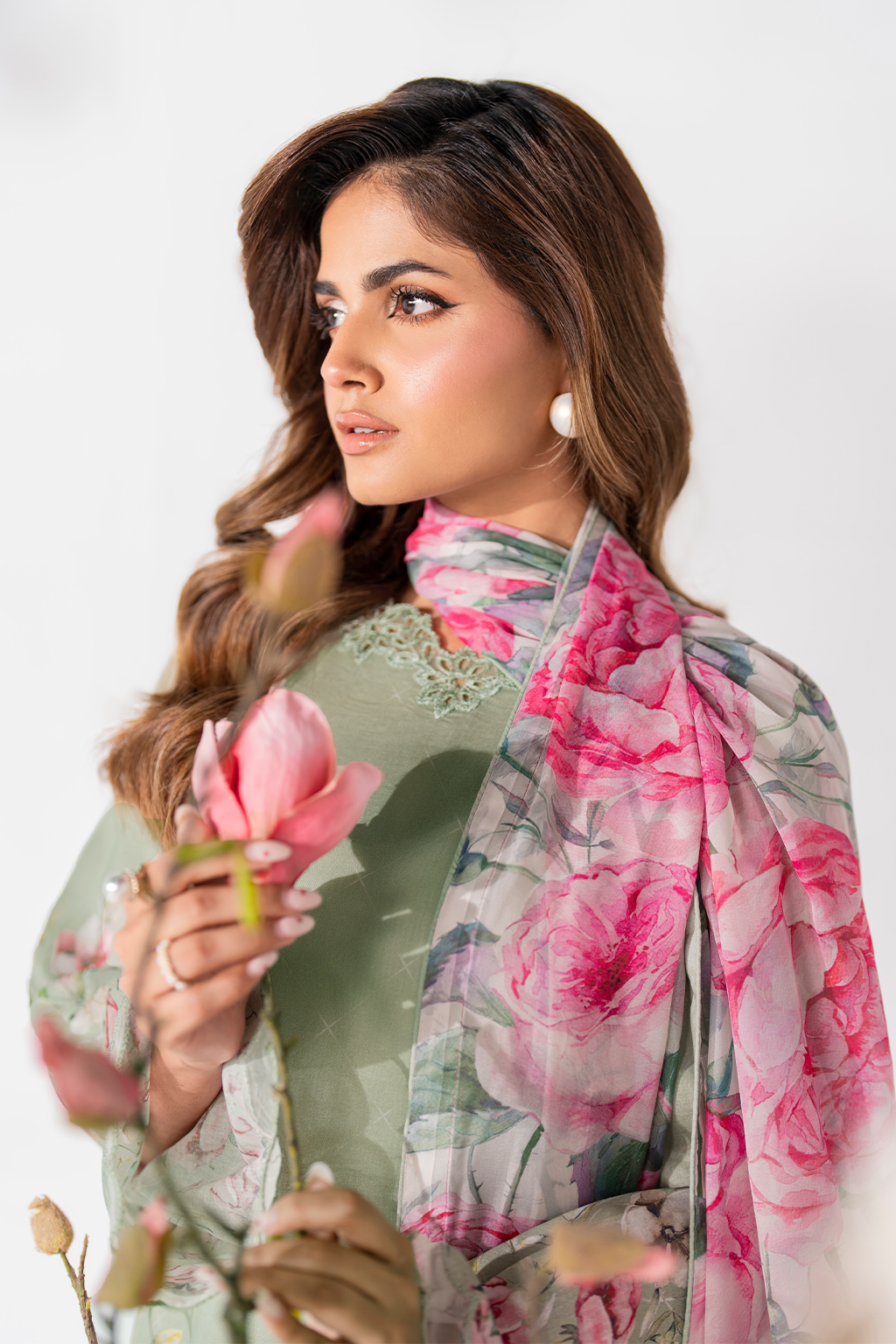 UE-264 Printed Lawn