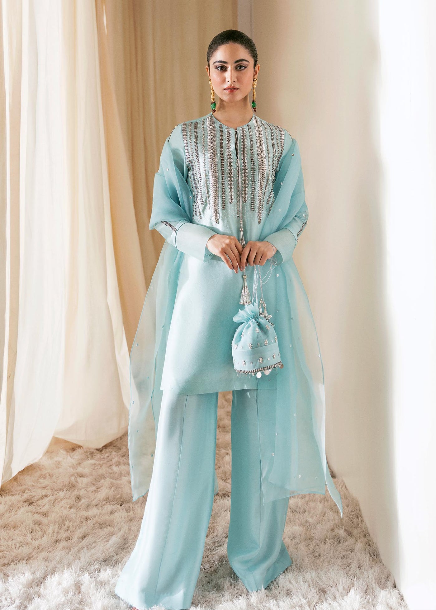 https://cdn.shopify.com/s/files/1/0016/9476/1035/products/16_ff736210-e12a-4d5b-8805-5c20494c9a24.jpg?v=1638790829