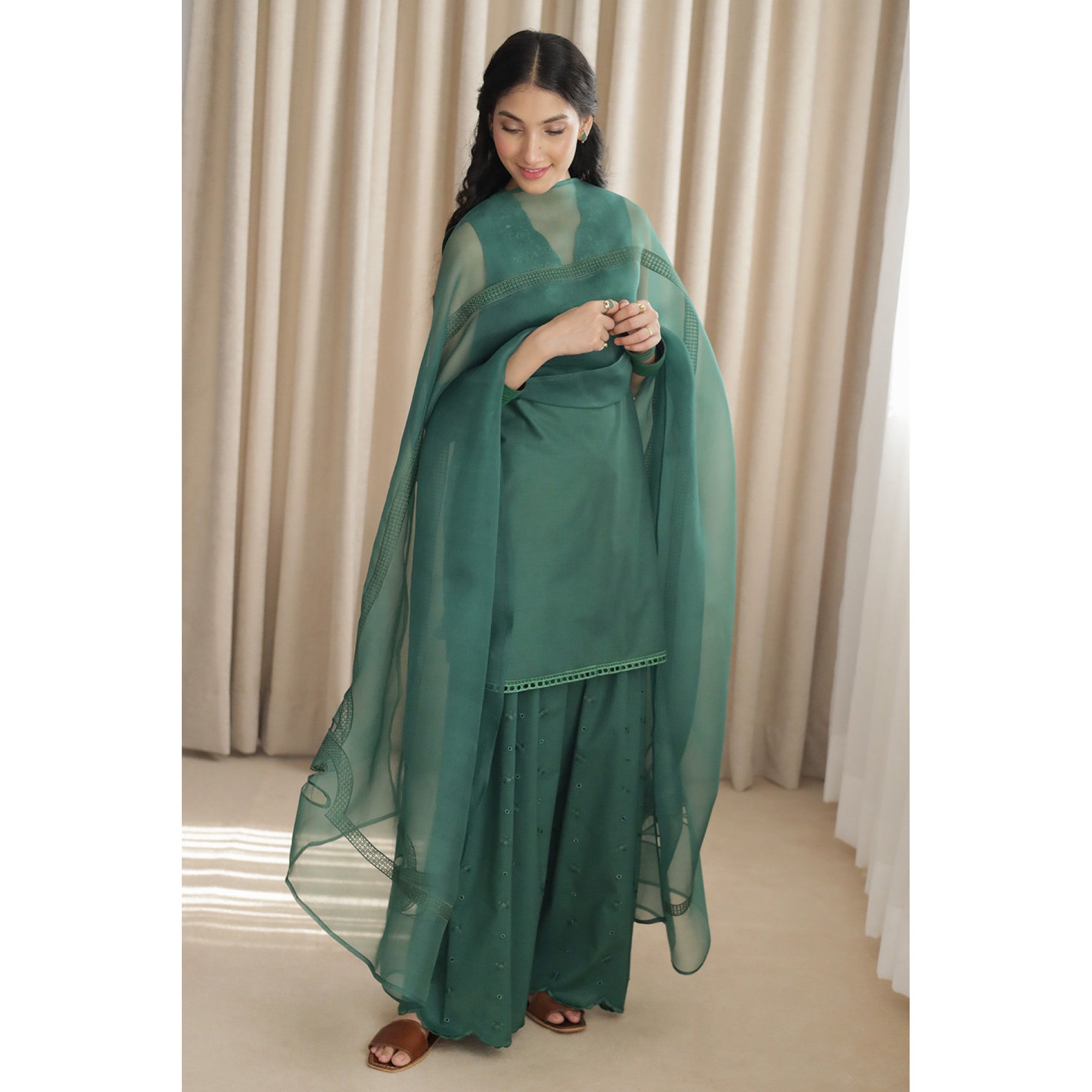 Castleton Green Outfit