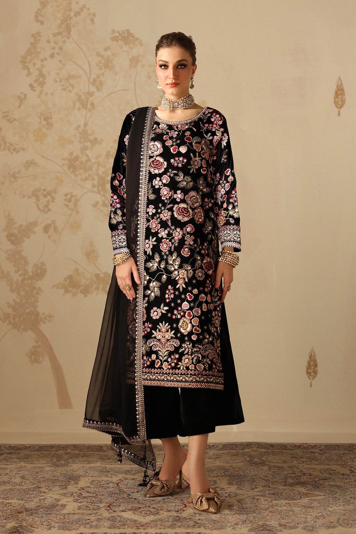 EMBROIDERED VELVET SF-4312