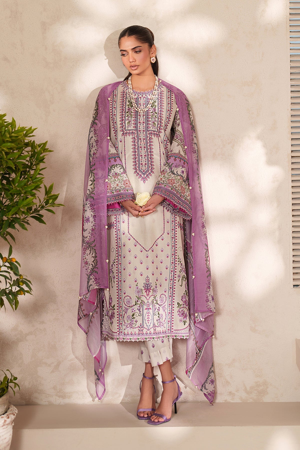 EMBROIDERED LAWN UF-4411