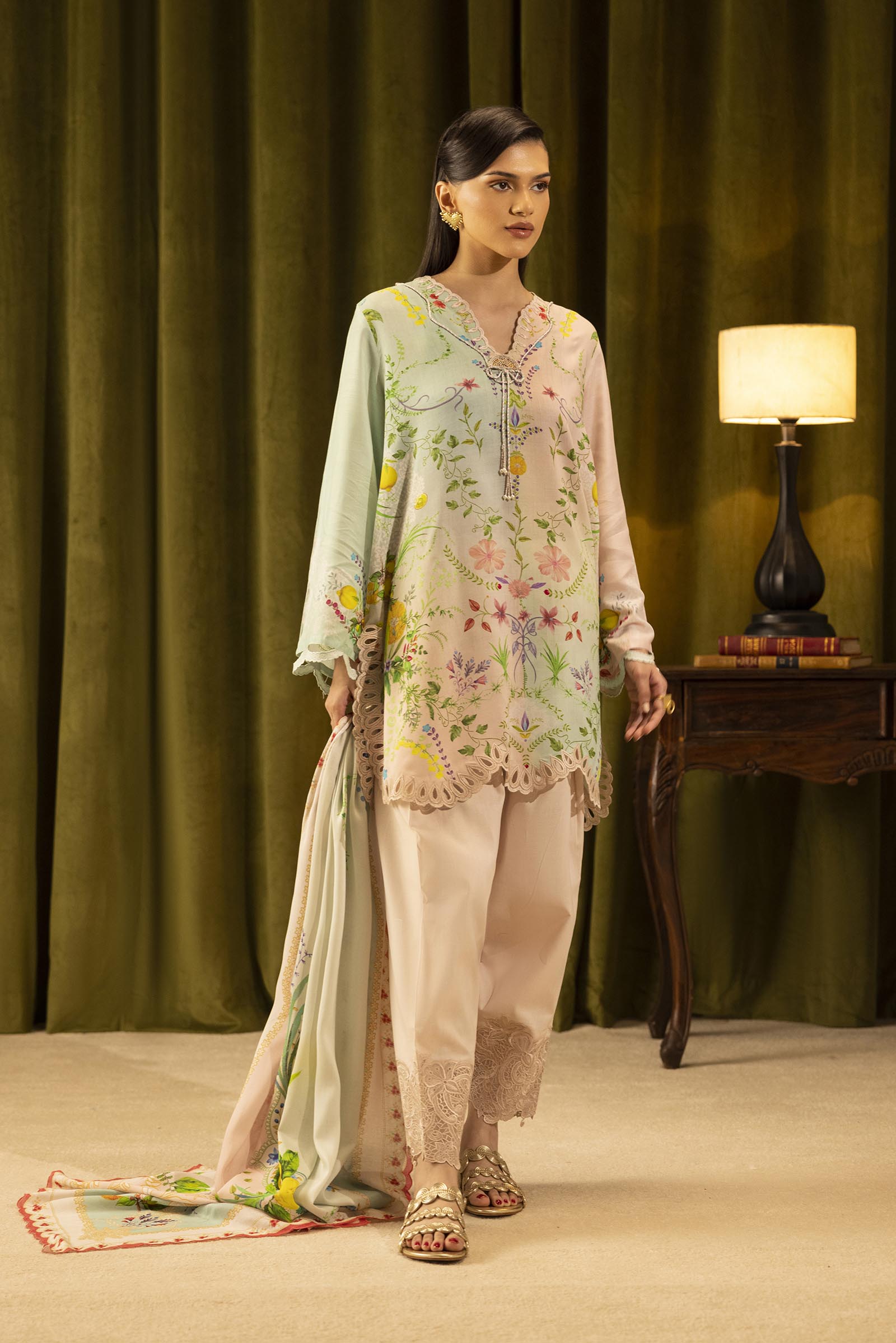 Unstitched Linen Muzlin 3 Piece Suit