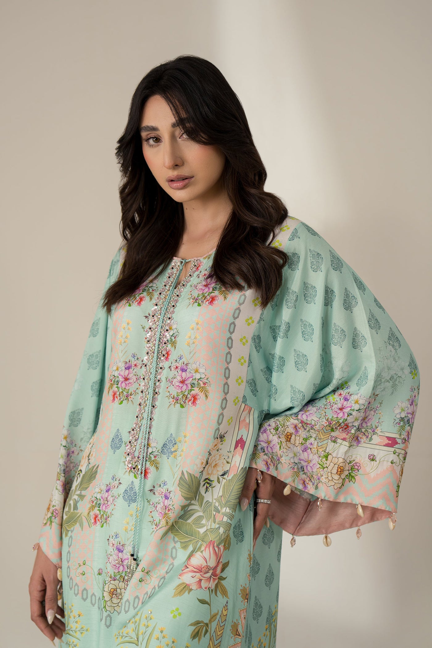 https://cdn.shopify.com/s/files/1/2402/3147/files/17_dc38cbf5-e4de-4f9e-8d9c-8243e84fab49.jpg?v=1739367381