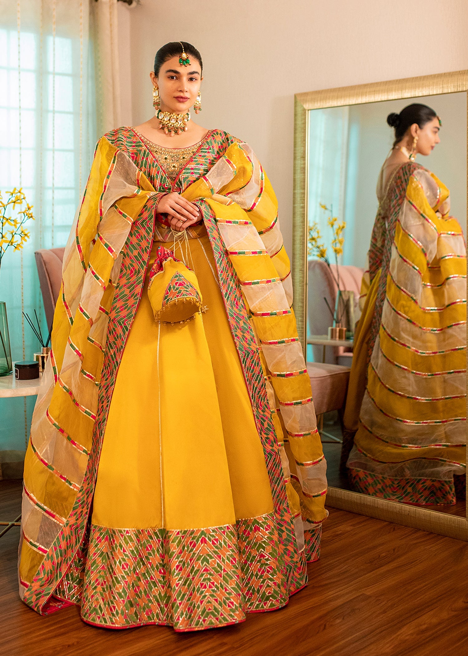 https://cdn.shopify.com/s/files/1/0016/9476/1035/products/17_e2f8d7d9-e335-471c-9c71-2d172046c4a4.jpg?v=1631014076