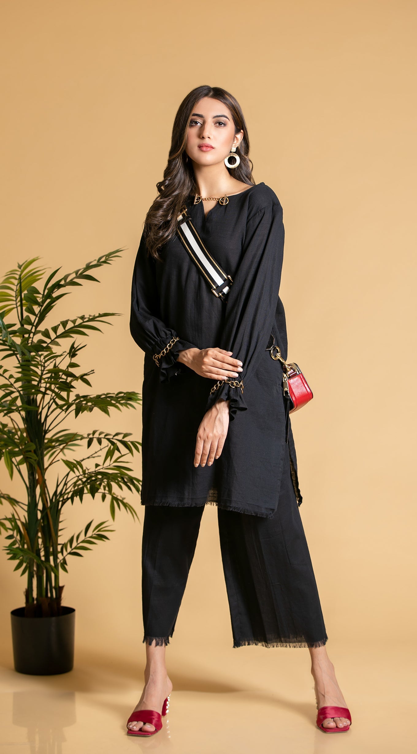 https://cdn.shopify.com/s/files/1/0654/4313/5706/products/17_195a79b7-ea8e-4e3a-a5dc-508bacc2760f.jpg?v=1656938436